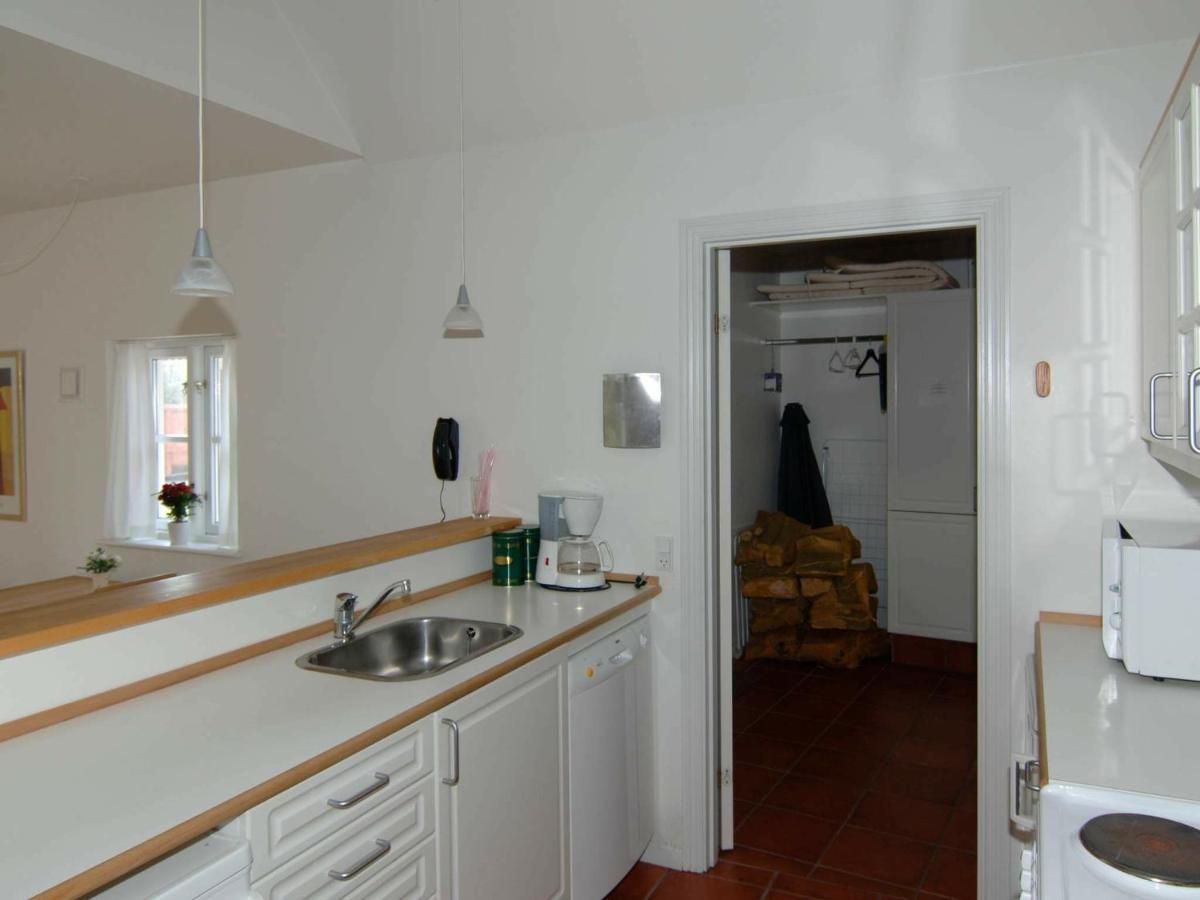 6 Person Holiday Home In Bl Vand Blåvand Kamer foto
